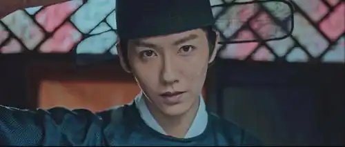 标题预告即精华,张予曦韩栋新作海大鱼剧情硬伤,特效难救
