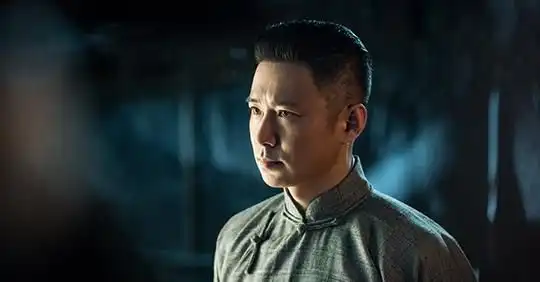 高鑫出生书香门第,因尓豪走红,却为照顾重伤妻子息影多年
