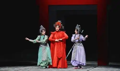 从新编汉剧夫人城看传统题材的开掘
