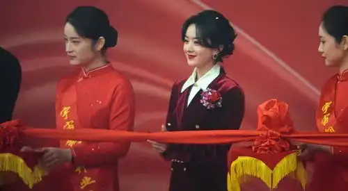 求求了大女主剧照着这个拍吧
