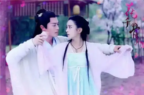 解析赵丽颖花千骨楚乔传,没想到竟有这么多相同点啊
