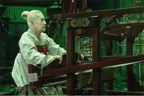 白首九九,信念依旧人民艺术家秦怡老师一直心心念念着电影跑个龙套也好啊