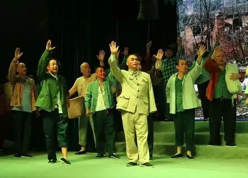 昨晚,长安区大型新编秦腔现代剧心路首演
