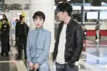 组图李念夫妻参加好友聚会闹别扭富豪老公认错求饶恩爱十足