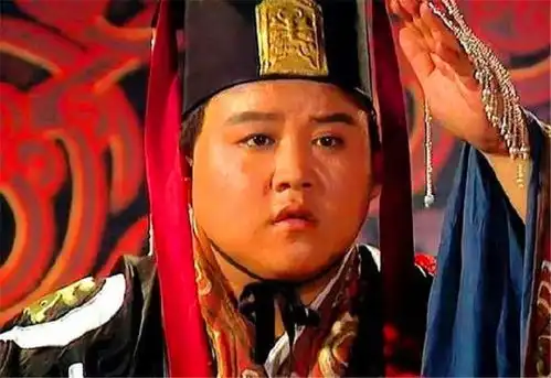 三国混战100多年,终结乱世走向统一,还少不了这个太监的功劳
