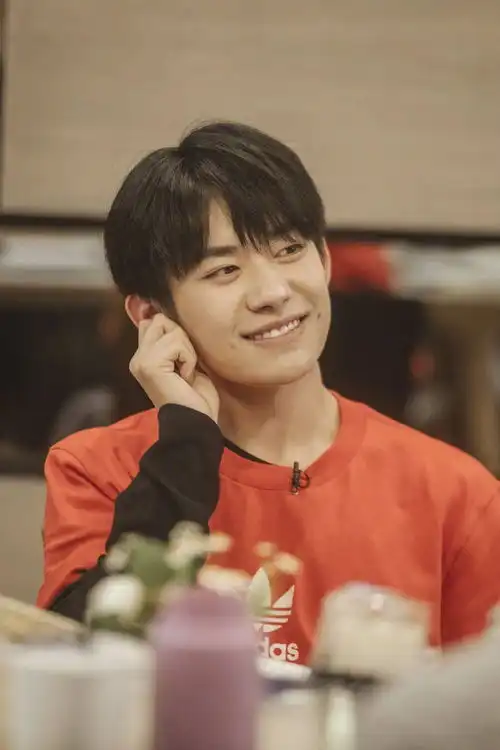 橘子味的易烊千玺上线了