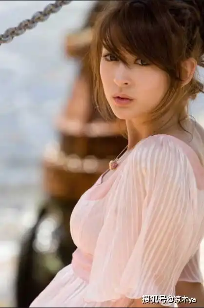 富三代霍启山情断章子怡,追求赌王千金,却因为她至今未婚