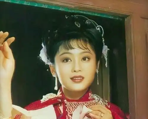 被称大陆第一美人的她,到底有多漂亮看完这些照片就明白了