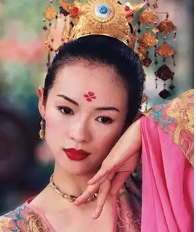 范冰冰武则天造型惊艳盘点8大女星经典古装
