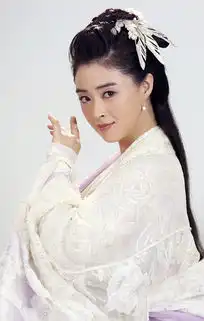 花千骨蒋欣饰演夏紫薰为白子画痴情忘我一念成魔
