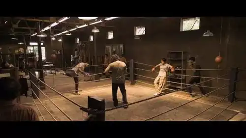 看了这片,我觉得摔跤吧爸爸绝对删减了