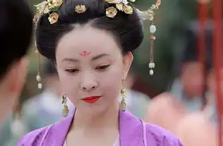 历史上最幸福的两位皇后,皇帝荒废三宫六院,终生只爱一人
