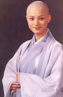 演笑傲江湖仪琳一炮而红,今淡出圈子生活美满
