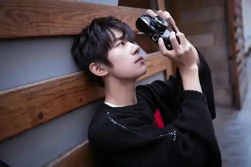 易烊千玺再提金鸡影帝,四字弟弟的人生大概就是后浪该有的样子了