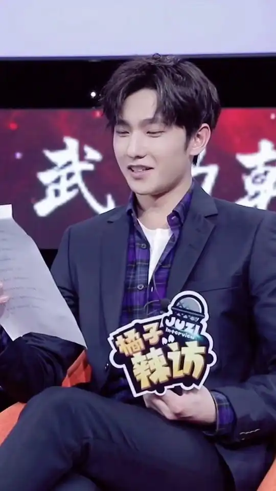 杨洋再强的人也扛不住这样的甜蜜暴击啊