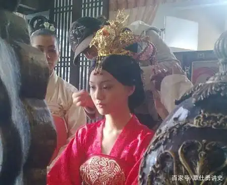 红楼梦里提到的同昌公主有多奢华有人见了立马哀叹唐朝要完
