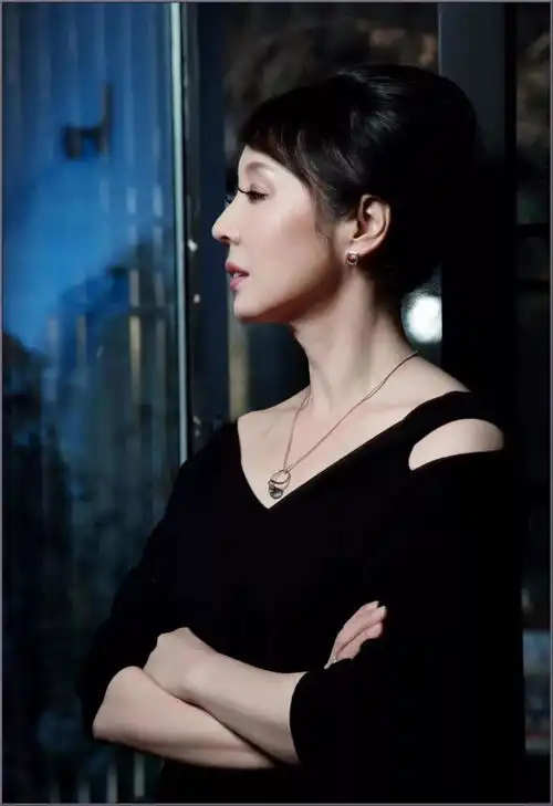 如果没有这个传奇的女人芳华必将失色
