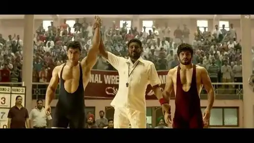 印度英雄和良心摔跤吧爸爸阿米尔汗他不止是一个演员
