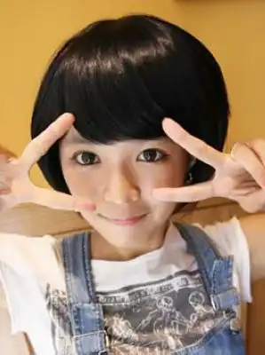 平刘海短发发型图片