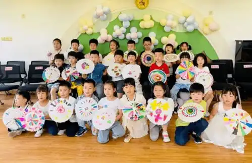 小芽儿们节日快乐
