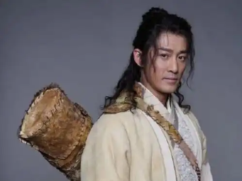 新倚天屠龙记电影造型大崩坏林峰变矮黄浩然绿角劲惊吓
