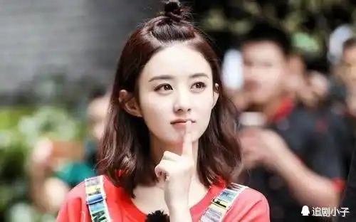 倾城时光金瀚丽颖轮船出游,丽颖一袭红衣,金瀚直吞口水