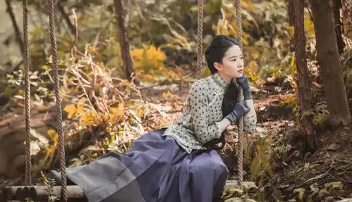 刘亦菲民国装显老气,还不如张含韵,网友全靠颜值在撑
