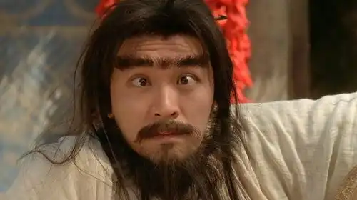 大话西游中春三十娘桃花过处,寸草不生,金钱落点,人头不保
