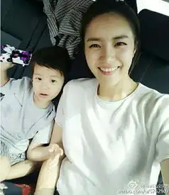 超像嗯哼,放羊的星星刘荷娜儿子曝光