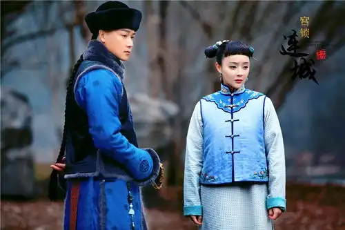 宫锁连城曝夺爱海报袁姗姗杨蓉交锋
