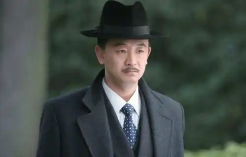 黄海波接受专访,自曝孩子出生挨个打电话,但来看的只有高圆圆
