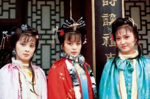 红楼梦中的这几个细节,初读不懂,再看才发现充满了人生哲理