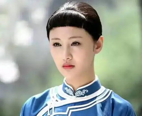 欧阳娜娜文淇齐刘海凳封面,盘点齐刘海女神,你觉得谁赢了
