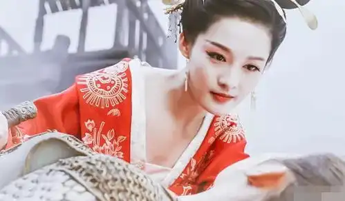 古装女子的发狠瞬间,唐嫣李沁赵丽颖,谁的眼神最到位