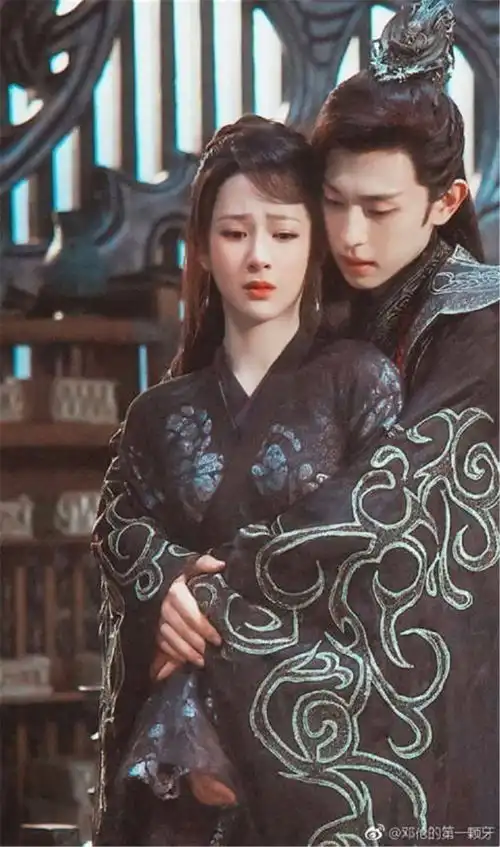 香蜜当邓伦掀起盖头才发现是杨紫,鎏英不愧是神助攻
