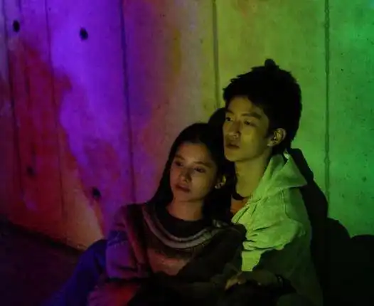 我要我们在一起直男视角下一场盛大的自我感动
