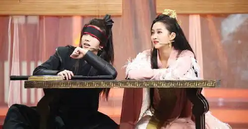 组图王牌家族cos庆余年华晨宇版五竹帅气沈腾版陈萍萍眼妆抢镜
