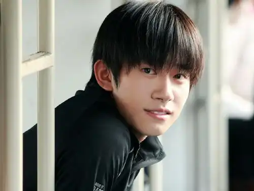 最受欢迎男歌手大洗牌周深反超蔡徐坤,王俊凯屈居第二