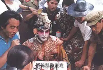 别再阴谋论了,霸王别姬导演真是陈凯歌,不是他爹
