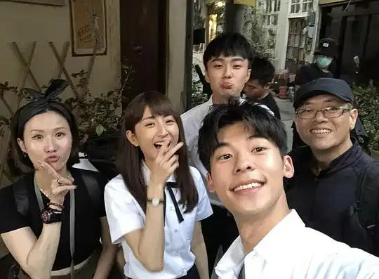 祝安言的相册施柏宇
