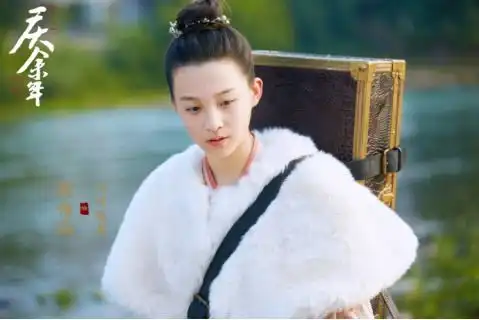 庆余年,一部文艺青年跻身朝野的变形记
