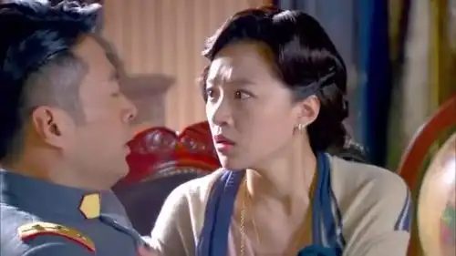 烽火佳人沈之沛真是很爱黎雪梅,告诉她房间暗道的秘密