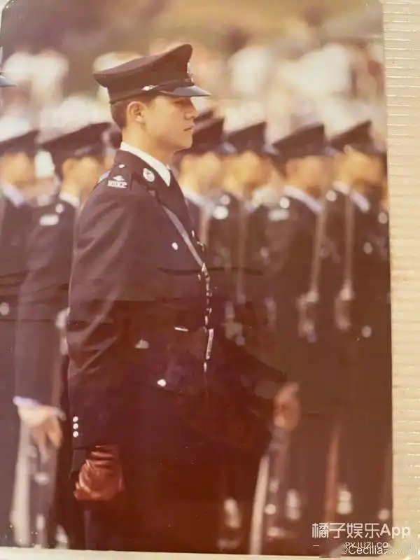 最火的竟然是爸爸宋妍霏携全家上节目引热议,这是真富家千金啊