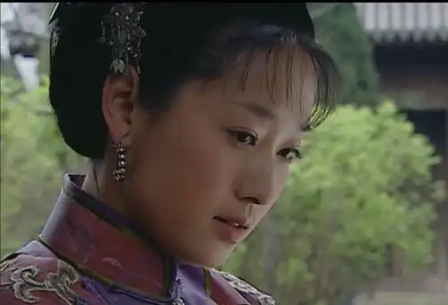 又被蒋勤勤美到新剧剧照张张惊艳,感情线跟乔家大院相似
