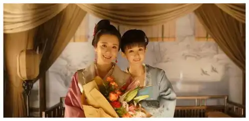 她5次女扮男装都会以假乱真,网友却傻傻分不清楚,她是男是女
