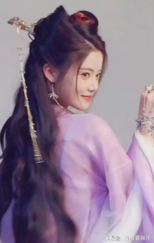 白鹿陈都灵输了鞠婧祎师妹加盟长月烬明,剧照美绝了
