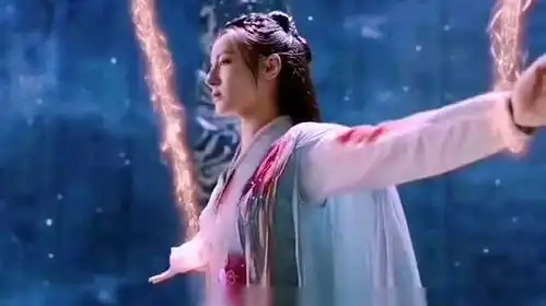 任嘉伦迪丽热巴郭晓婷与君初相识与君初相识真香
