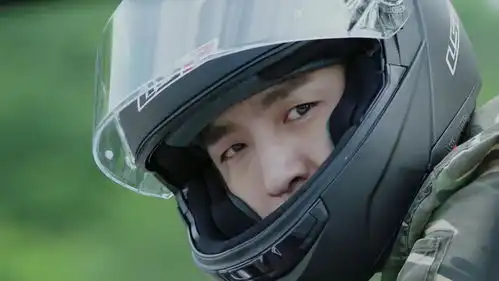 能吃苦的明星有哪些赵丽颖曾当推销员,婚后首秀,竟然和以一敌百的战狼谈恋爱