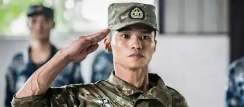 庄小龙身高只有一米五,为何能够当特种兵吴京打架我打不过他

