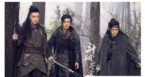 电视剧斗破苍穹主要讲了什么
